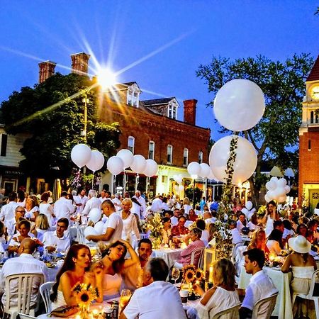 The White House Boutique B&B Niagara-on-the-Lake Eksteriør bilde